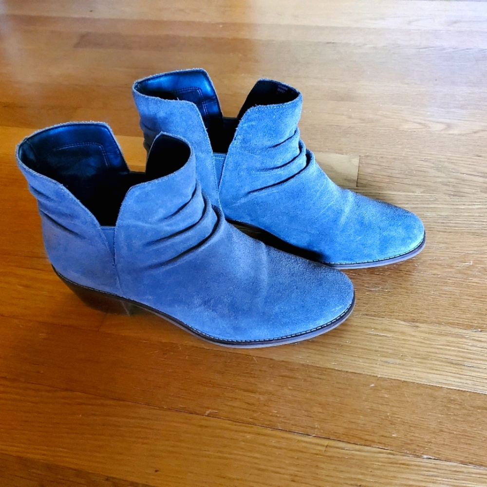Cole Haan Size 8.5B boots